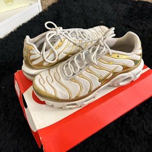 Women’s Air max PLUS